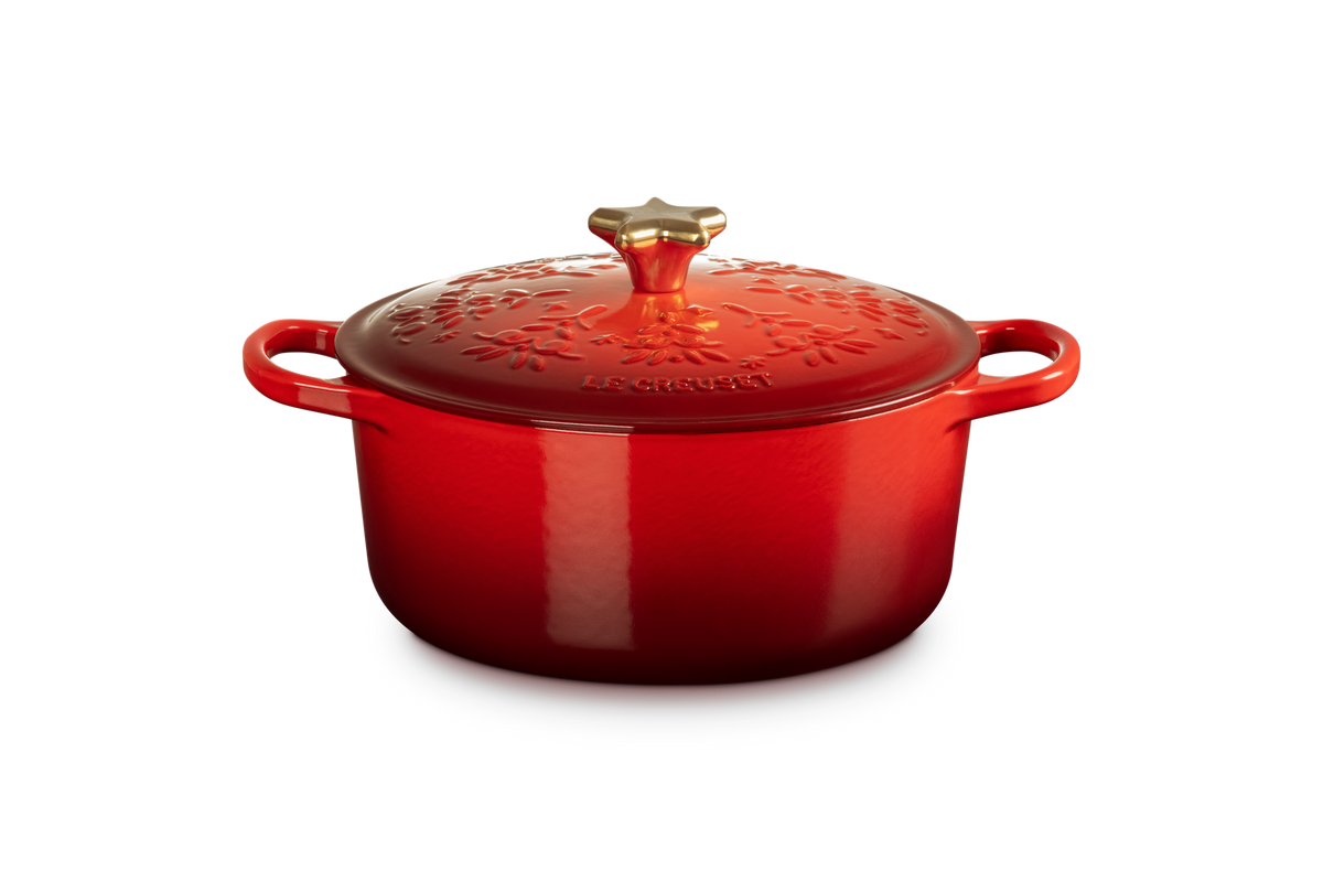 Le Creuset - Noël Collection Holiday Tree Signature Round Dutch Oven with Gold Star Knob