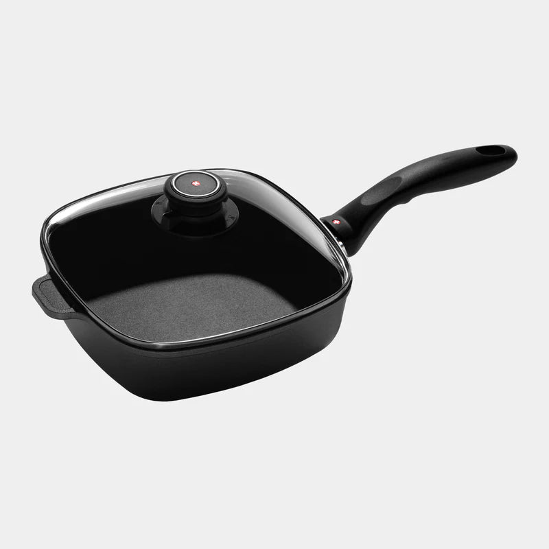 Swiss Diamond - XD Nonstick Square Saute Pan with Glass Lid - INDUCTION