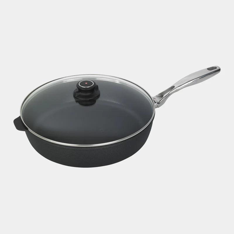 Swiss Diamond - XD Nonstick Saute Pan with Glass Lid - INDUCTION