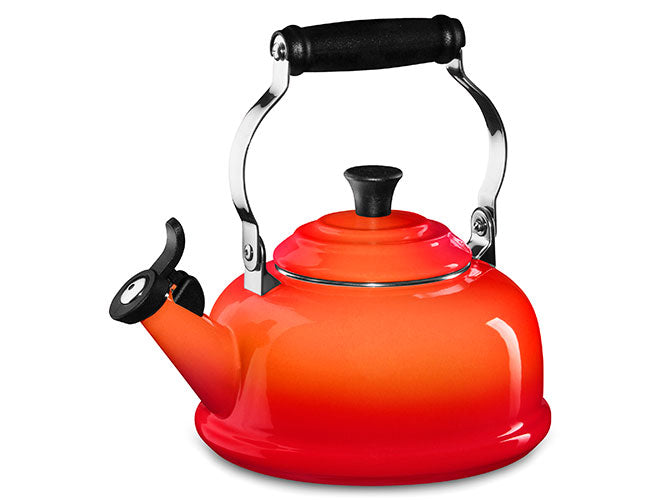 Le Creuset - Classic Whistling Kettle - Flame