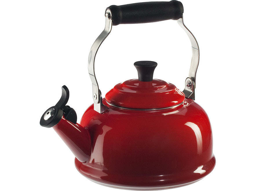 Le Creuset - Classic Whistling Kettle - Cerise